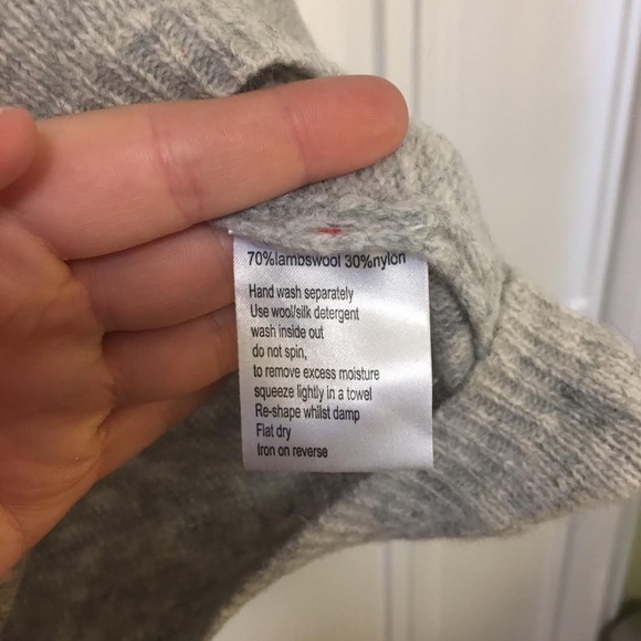 Urban Outfitters Tunic Sweater w/ Pockets! - Picture 4 of 6